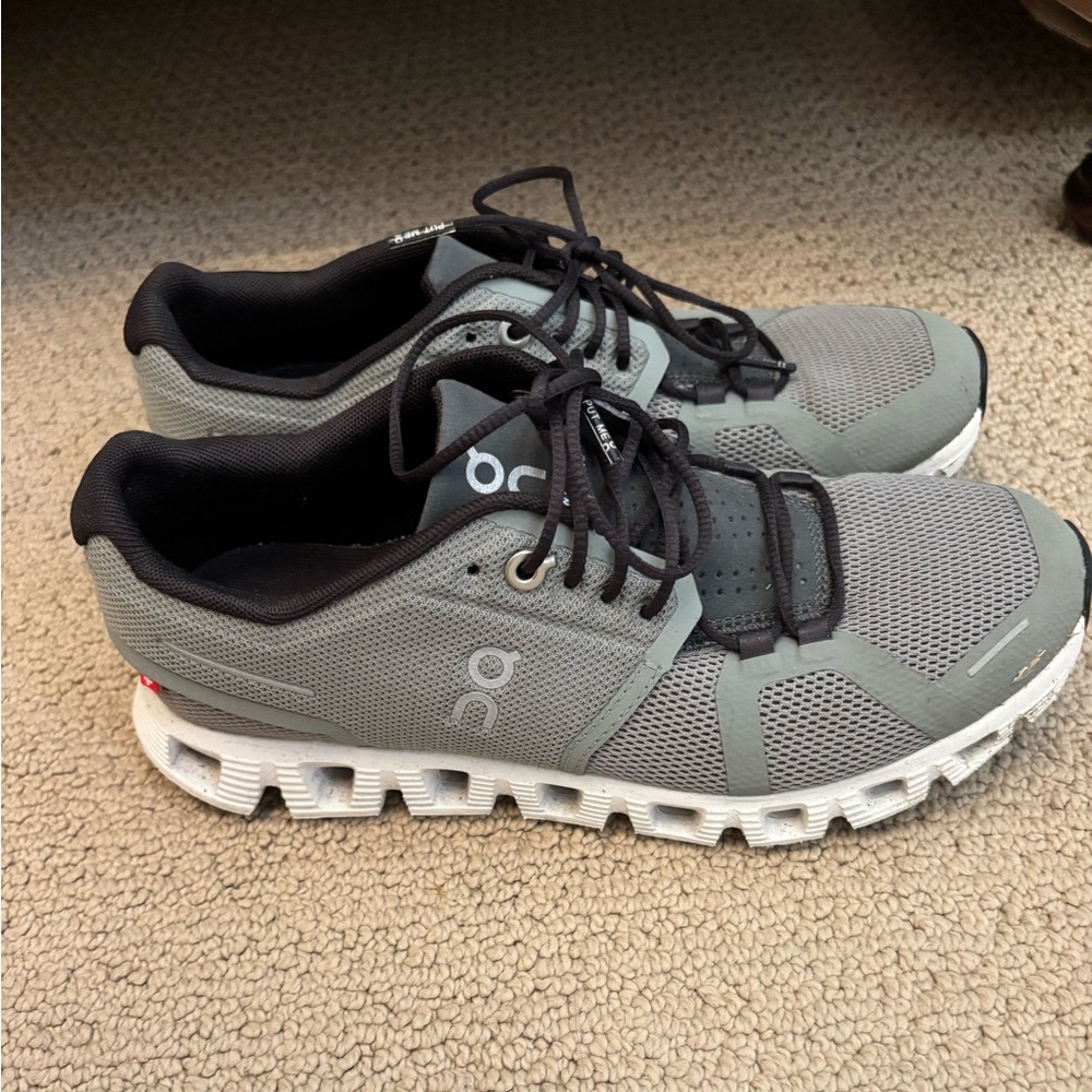 On Running Women’s Green and Black Athletic Shoes